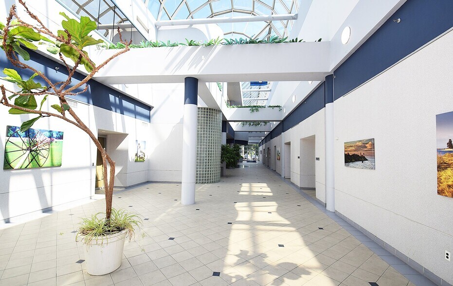 25 Melville Park Rd, Melville, NY à louer - Photo du bâtiment - Image 2 de 4