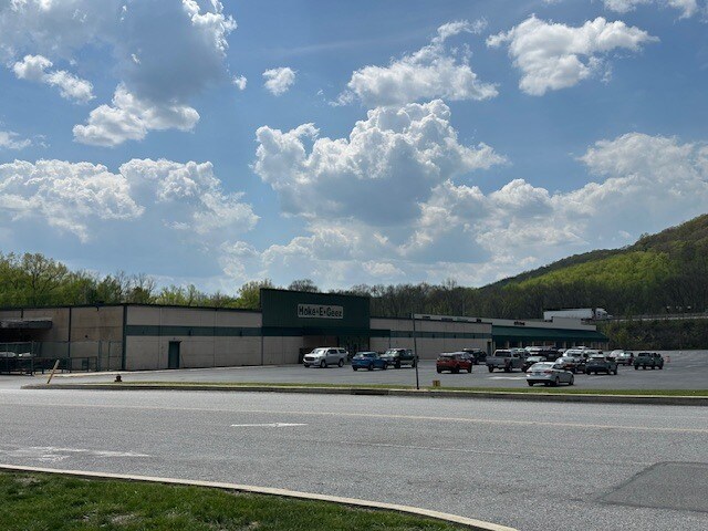 165-177 Bedford Plaza Rd, Bedford, PA à louer - Photo du bâtiment - Image 3 de 8