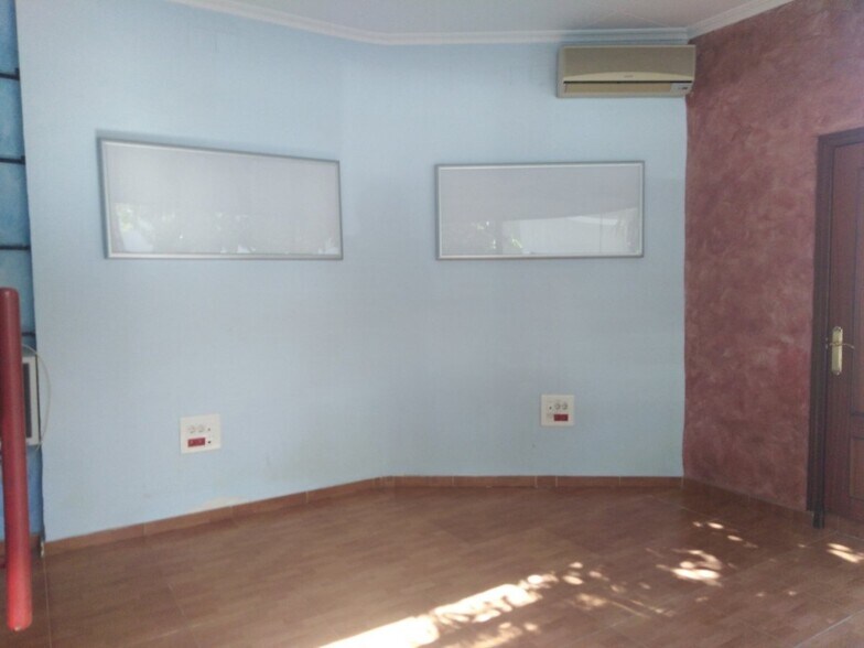 Retail in Córdoba, Córdoba for lease - Building Photo - Image 3 of 10