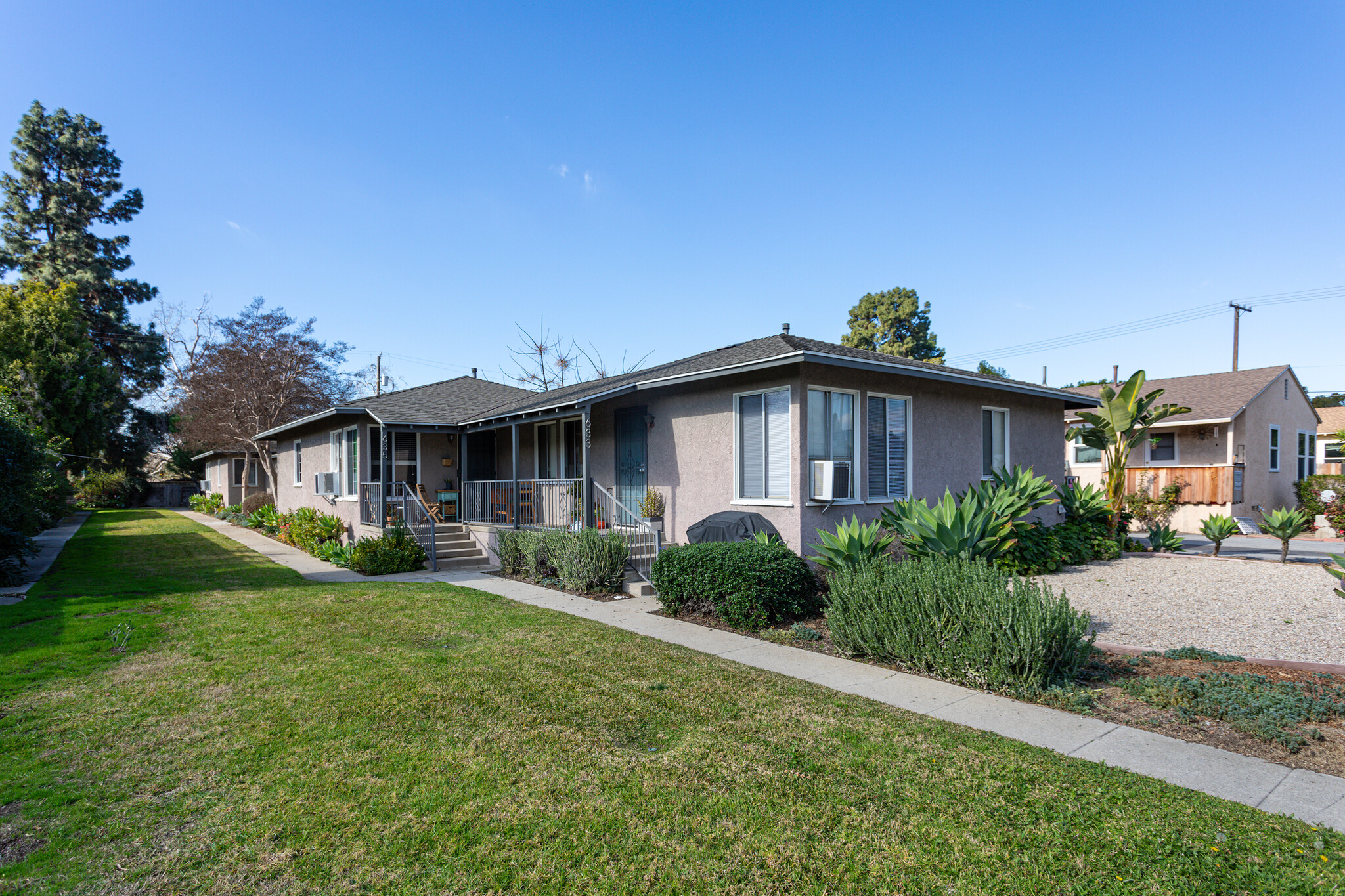 633 N Rosemary Ln, Burbank, CA à vendre Photo du bâtiment- Image 1 de 8