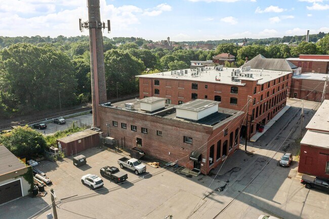 More details for 19 Parker St, Clinton, MA - Industrial for Sale