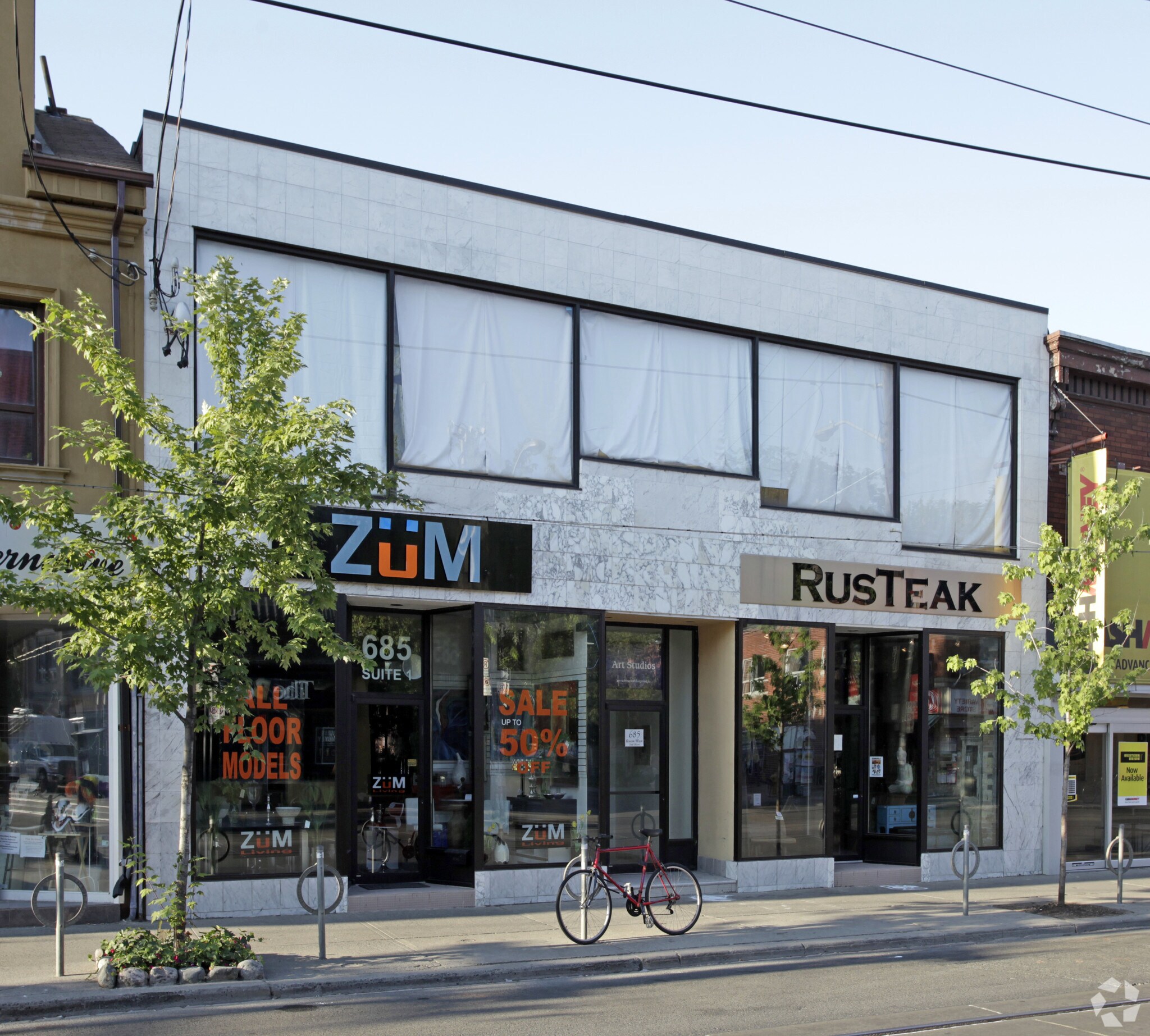 685 Queen St W, Toronto, ON à vendre Photo principale- Image 1 de 1