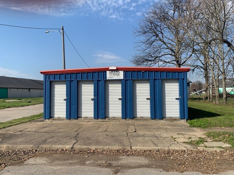 100 E Lee St, Hayti, MO à vendre - Photo du bâtiment - Image 3 de 7