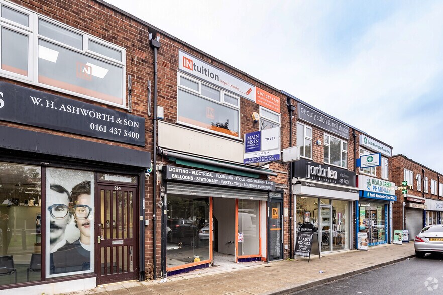 212-212A Finney Ln, Cheadle à louer - Photo du bâtiment - Image 2 de 2