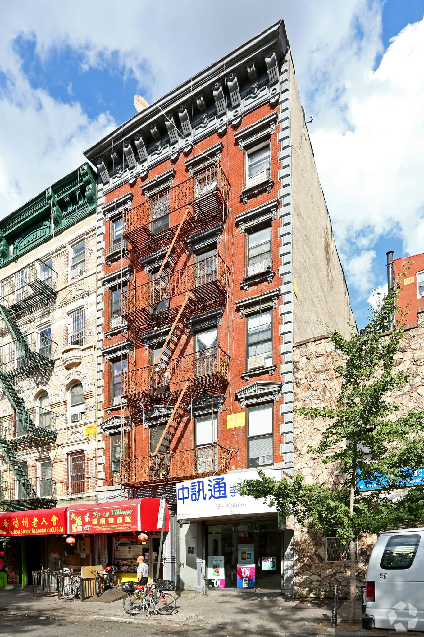 68 Forsyth St, New York, NY à louer Photo du bâtiment- Image 1 de 4