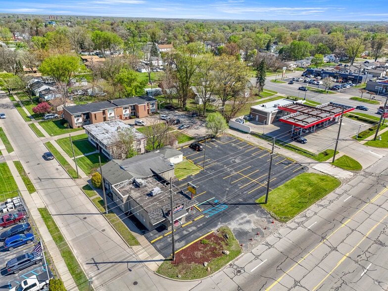 35676 Van Born Rd, Wayne, MI à vendre - Photo du bâtiment - Image 2 de 43