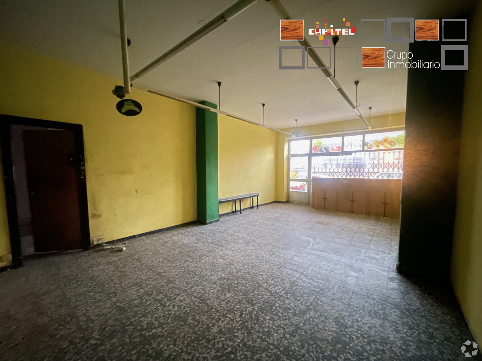 Commerce de détail dans Ávila, Ávila à louer Photo intérieure- Image 1 de 2