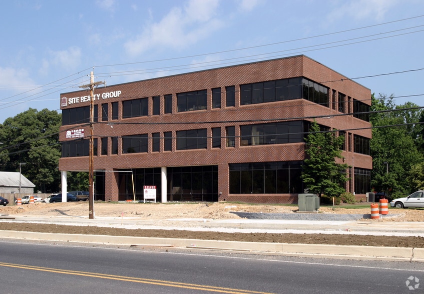 9320 Annapolis Rd, Lanham, MD à louer - Photo du bâtiment - Image 2 de 6