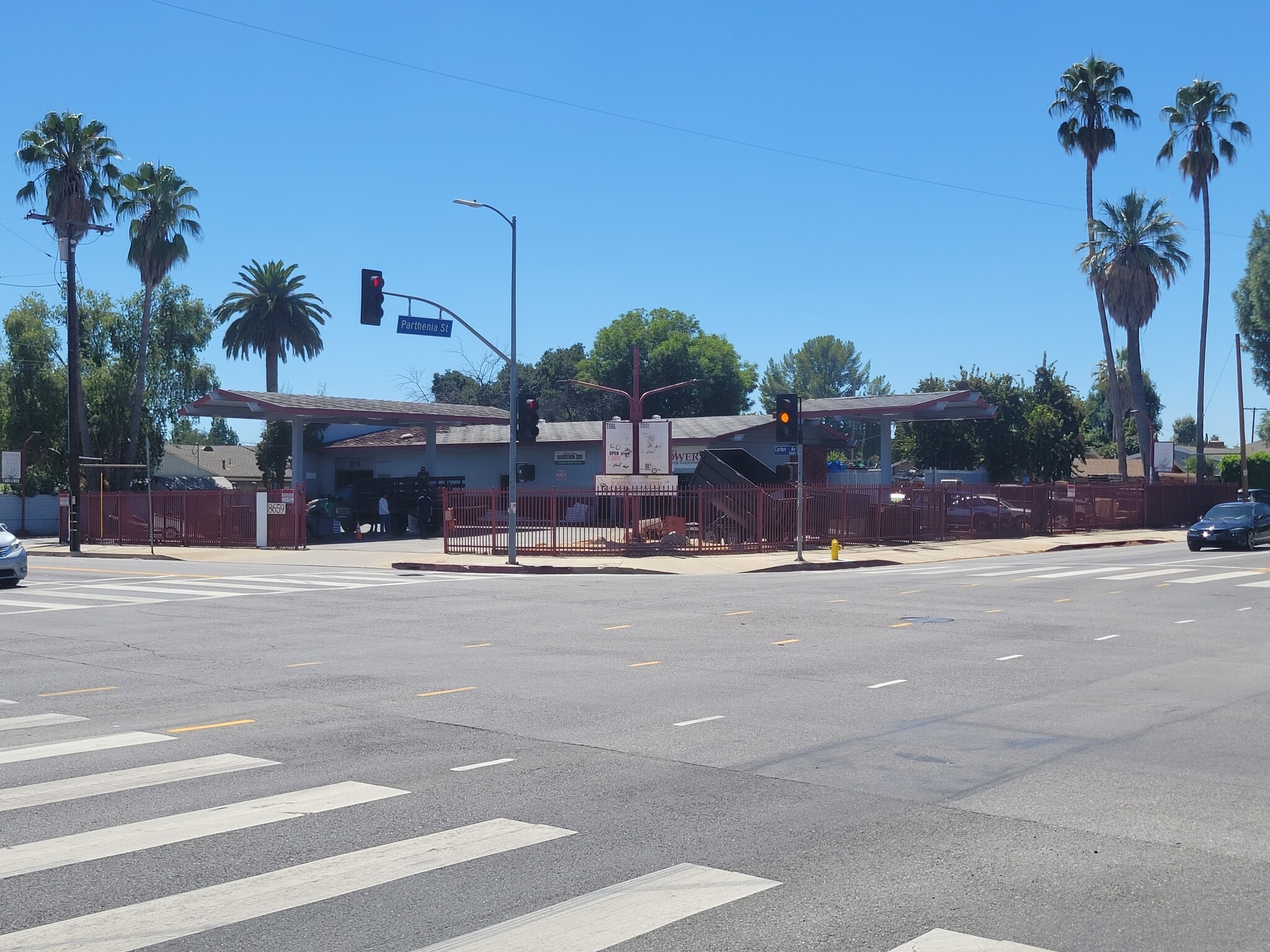 8659 Corbin Ave, Winnetka, CA for lease Primary Photo- Image 1 of 2