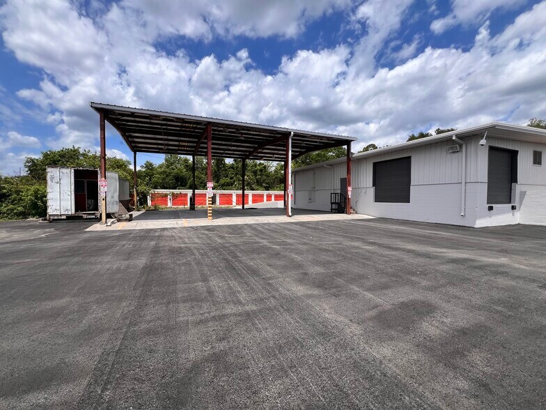 5387 L B McLeod Rd, Orlando, FL à vendre - Photo du bâtiment - Image 2 de 17