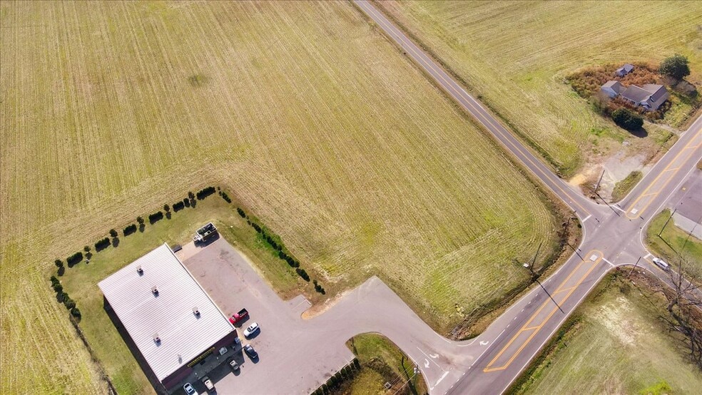 3506 NC-111 Hwy, Pikeville, NC à vendre - Photo du bâtiment - Image 3 de 8