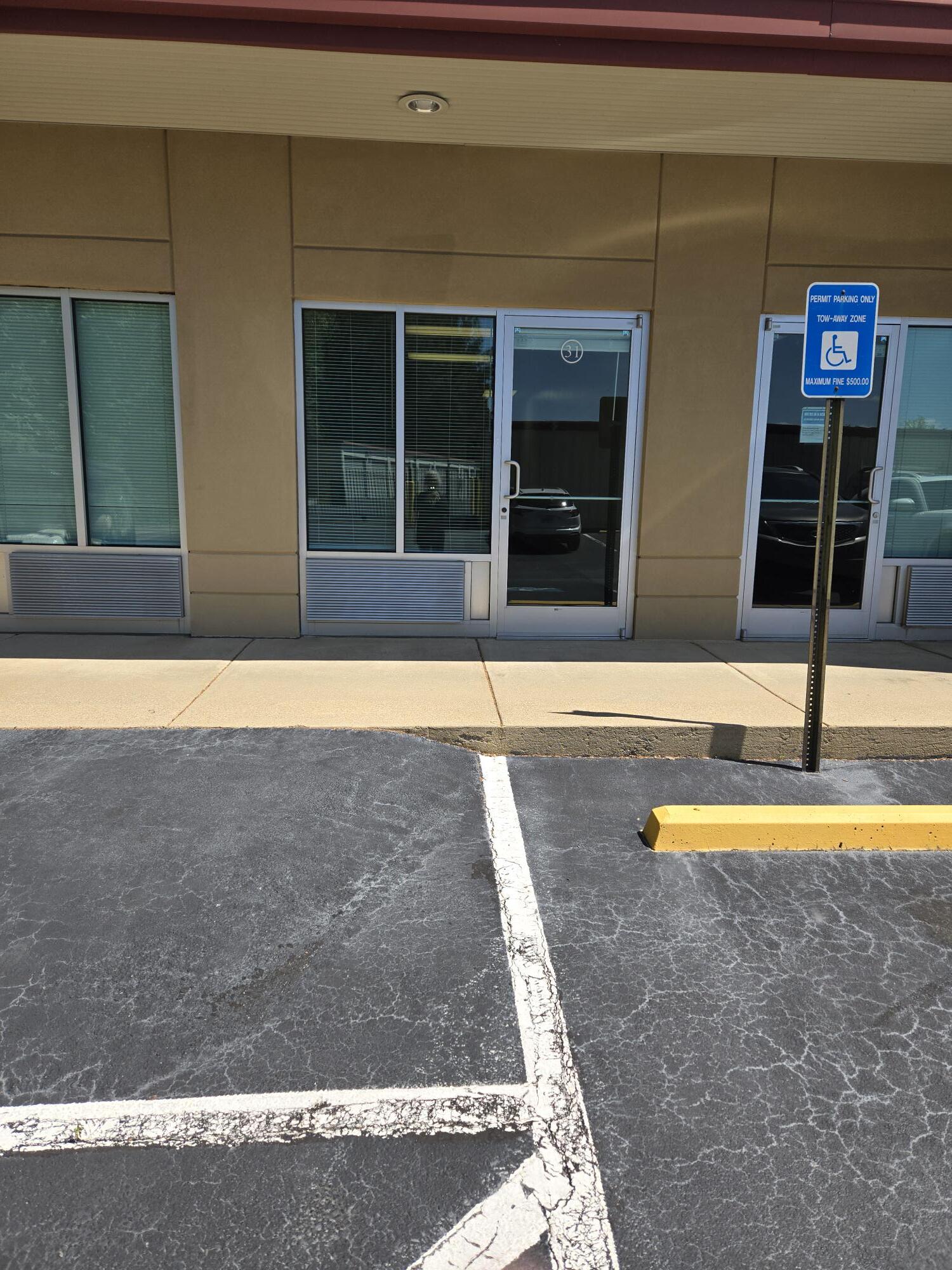 5745 Wendy Bagwell Pky, Hiram, GA for lease Interior Photo- Image 1 of 8