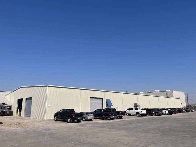 807 S Agnew Ave, Oklahoma City, OK for lease - Building Photo - Image 1 of 5