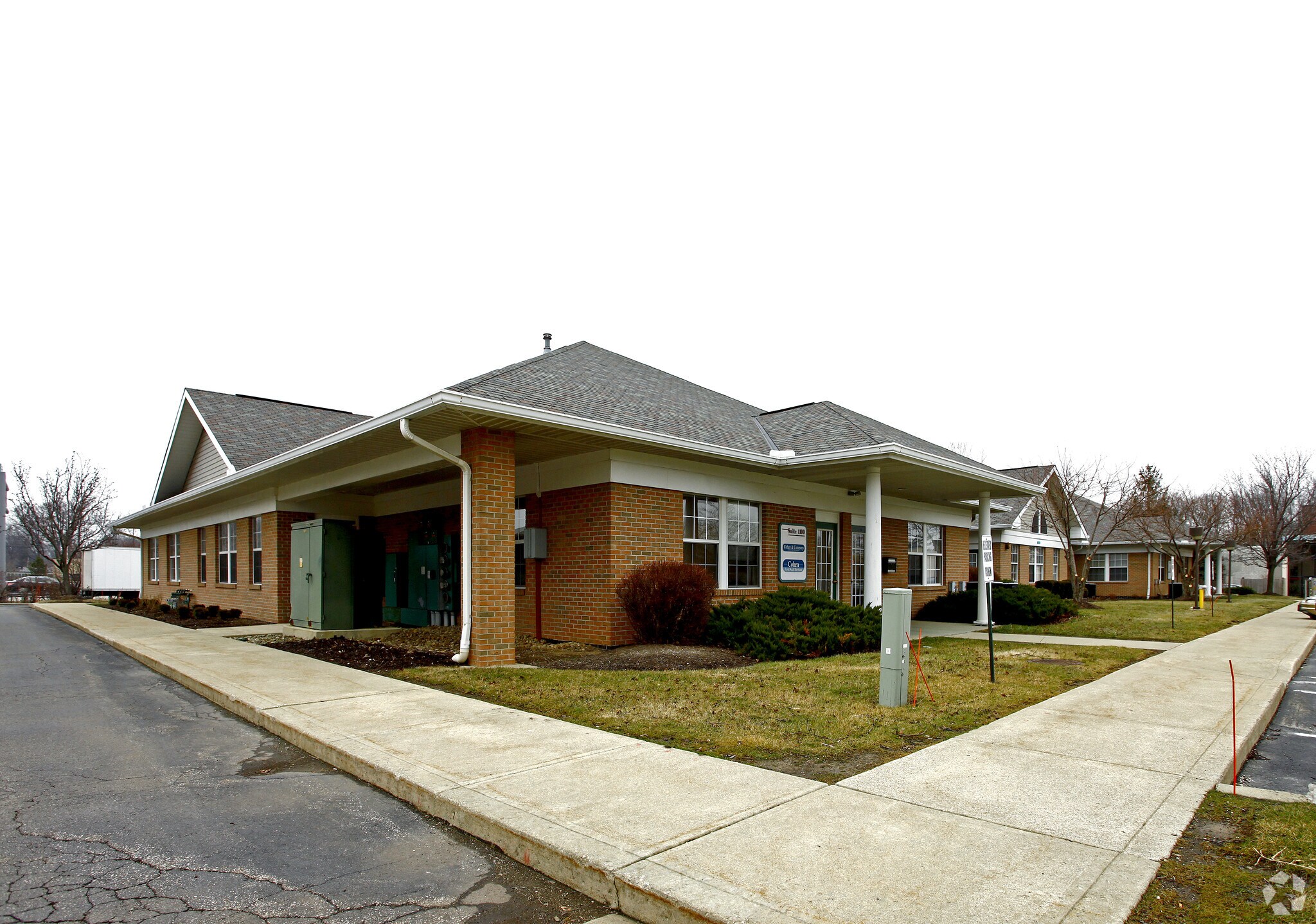 800 Westpoint Pky, Westlake, OH à louer Photo du bâtiment- Image 1 de 8