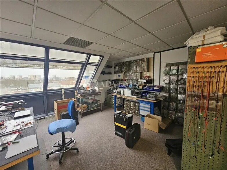 Bureau dans Pantin à louer - Photo du bâtiment - Image 3 de 12