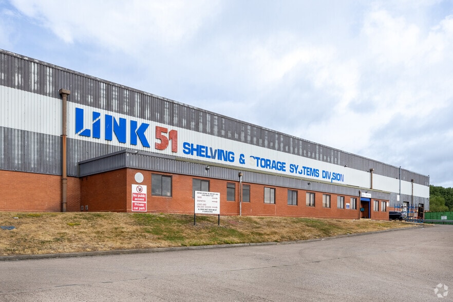 Mill St, Brierley Hill for lease - Building Photo - Image 3 of 4