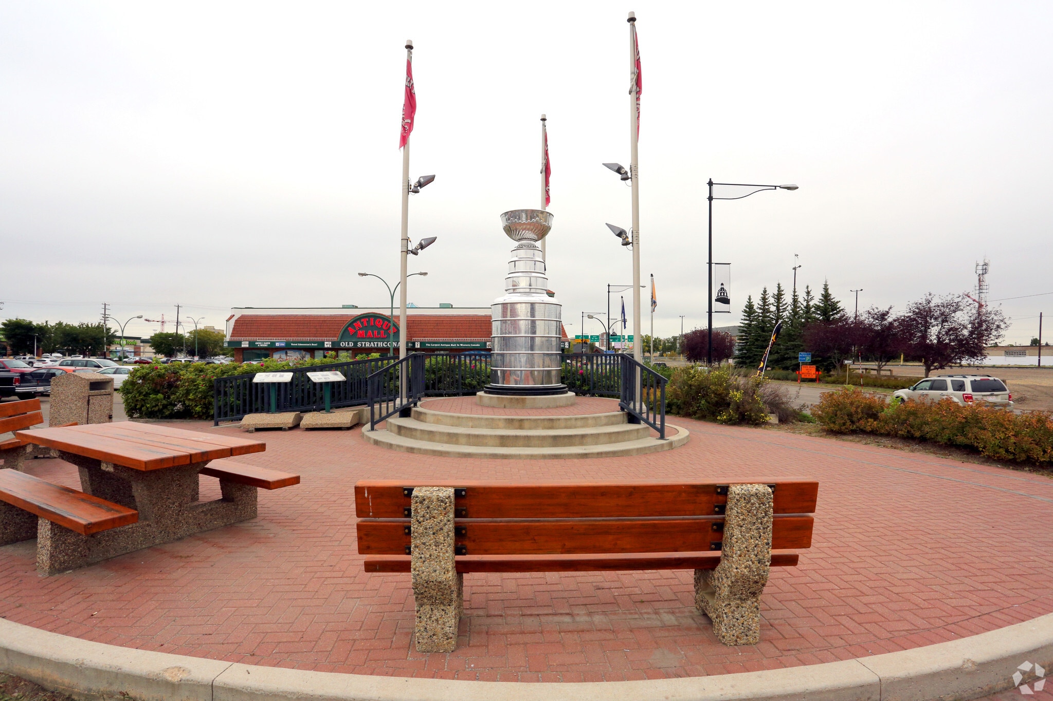 7620 Gateway Blvd NW, Edmonton, AB for sale Building Photo- Image 1 of 1