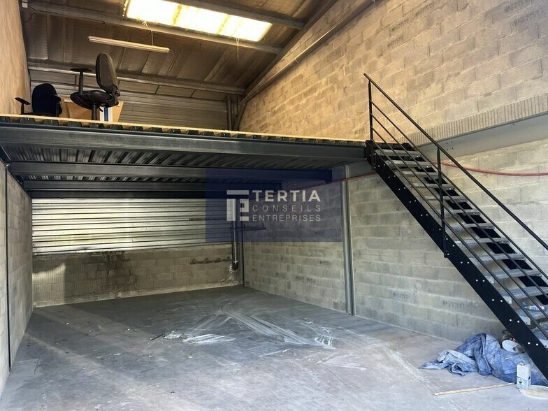 Flex in Montpellier for lease - Interior Photo - Image 2 of 3
