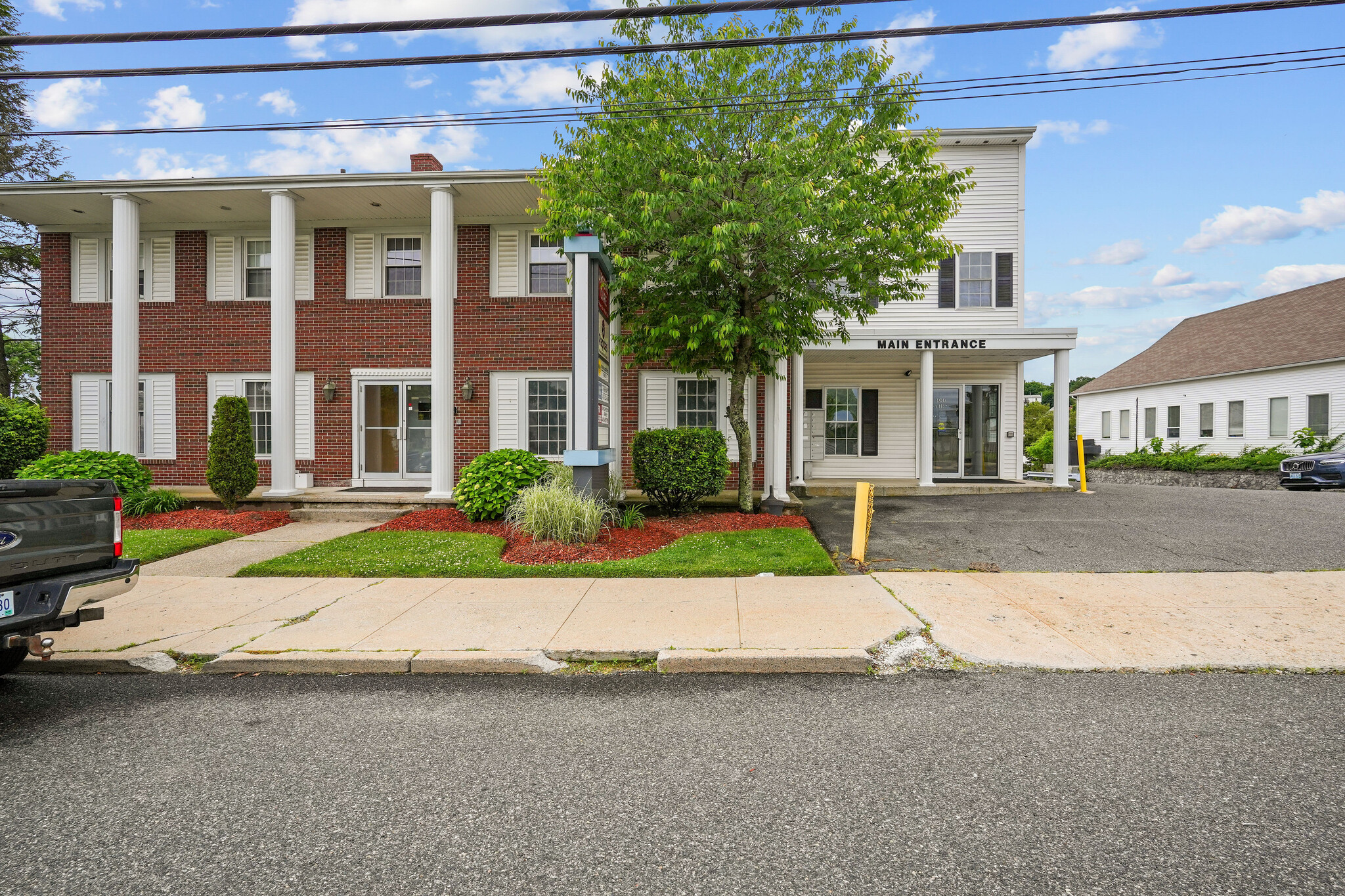 100 Smithfield Ave, Pawtucket, RI for sale Building Photo- Image 1 of 47