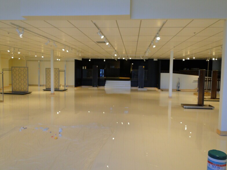 2470 US Highway 1, Lawrenceville, NJ à louer - Photo intérieure - Image 1 de 19