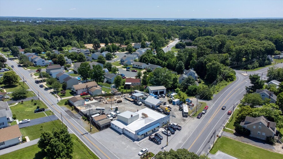 601 Back River Neck Rd, Essex, MD for sale - Building Photo - Image 1 of 1