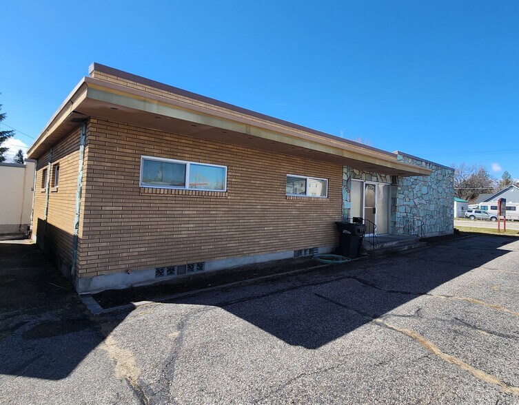 520 3rd St, Idaho Falls, ID à vendre - Photo du bâtiment - Image 1 de 32