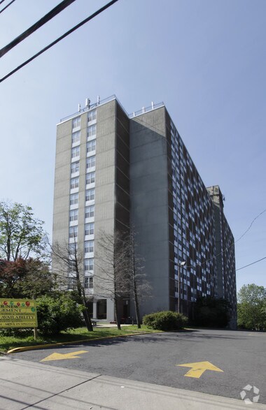 489 W State St, Trenton, NJ à louer - Photo du bâtiment - Image 2 de 31