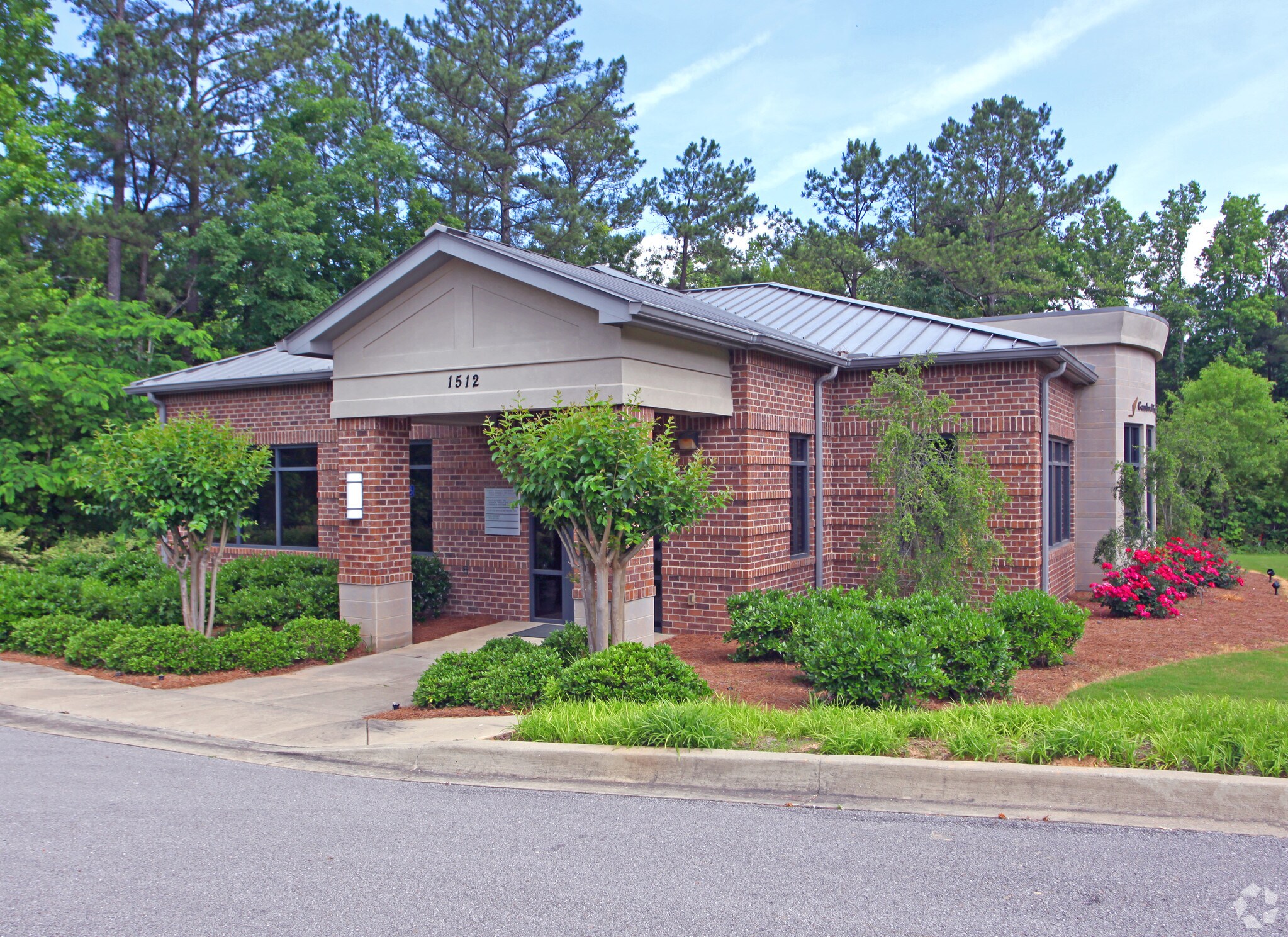 1512 Alex Dr, Irondale, AL à louer Photo principale- Image 1 de 17