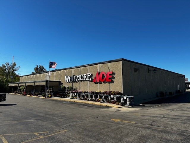 221 Bedford Rd, Morris, IL for sale - Building Photo - Image 2 of 3