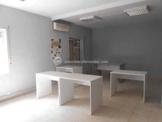 Office in Cáceres, Cáceres for sale - Building Photo - Image 2 of 21