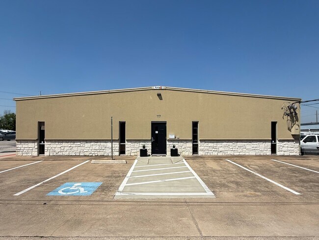 Plus de détails pour 117 Austin St, Garland, TX - Industriel à louer