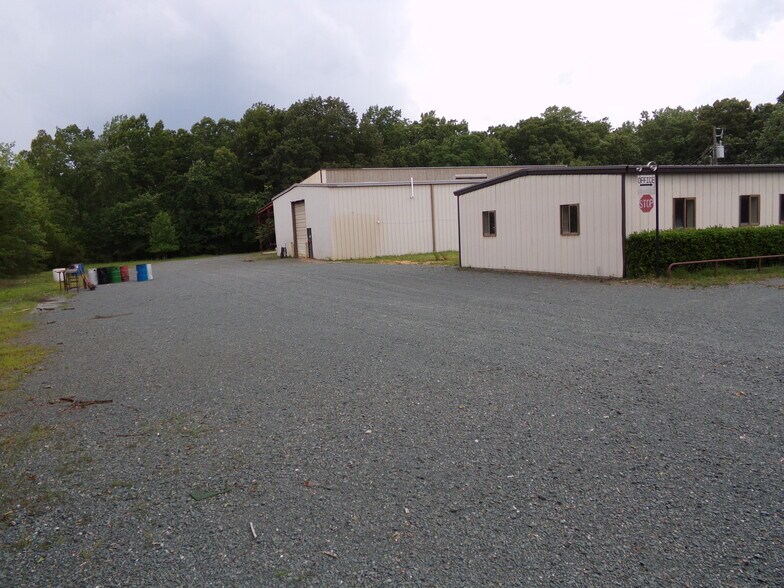 10380 James Madison, Zion Crossroads, VA à vendre - Photo du bâtiment - Image 3 de 4