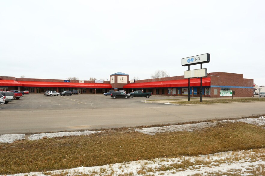 1308-1420 20th Ave SW, Minot, ND à louer - Photo du bâtiment - Image 3 de 8