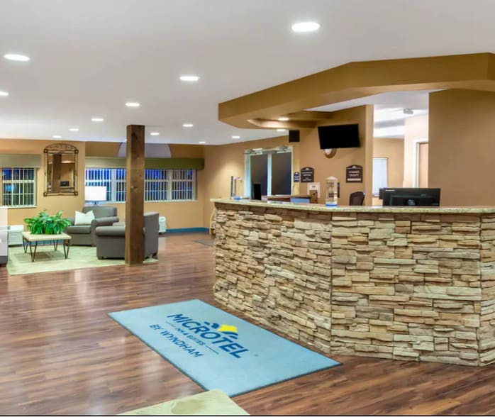 1640 Cedar St, Raton, NM for sale - Building Photo - Image 2 of 29