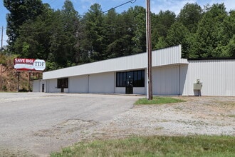 5766 W US Highway 421, Wilkesboro, NC for lease Building Photo- Image 1 of 1