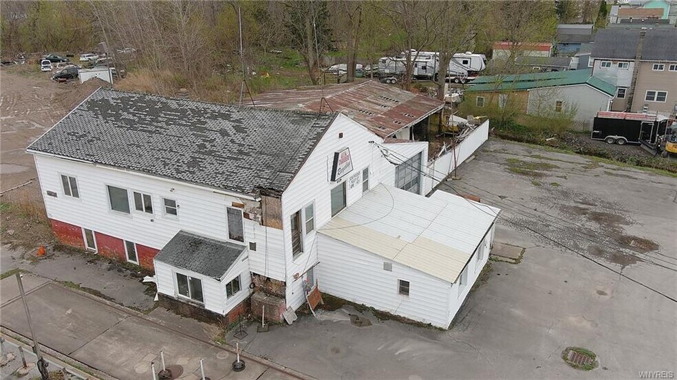 4529 Mill St, Medina, NY for sale - Building Photo - Image 2 of 6