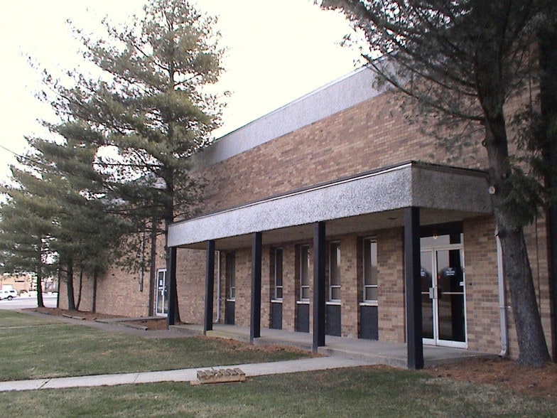 6 Washington Ave, Fairfield, NJ for lease - Building Photo - Image 1 of 4