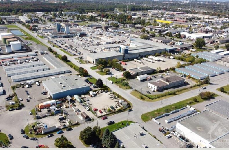 76 Bongard Av, Ottawa, ON à vendre Photo principale- Image 1 de 1