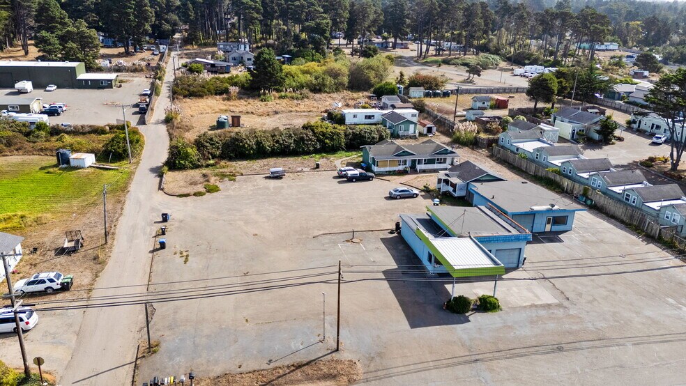 18781 N Highway 1, Fort Bragg, CA à vendre - Photo du bâtiment - Image 3 de 30