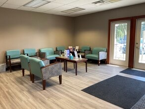 10-24 Remick Blvd, Springboro, OH for lease Interior Photo- Image 2 of 12