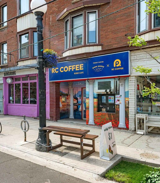 550 College St, Toronto, ON for lease - Building Photo - Image 2 of 4