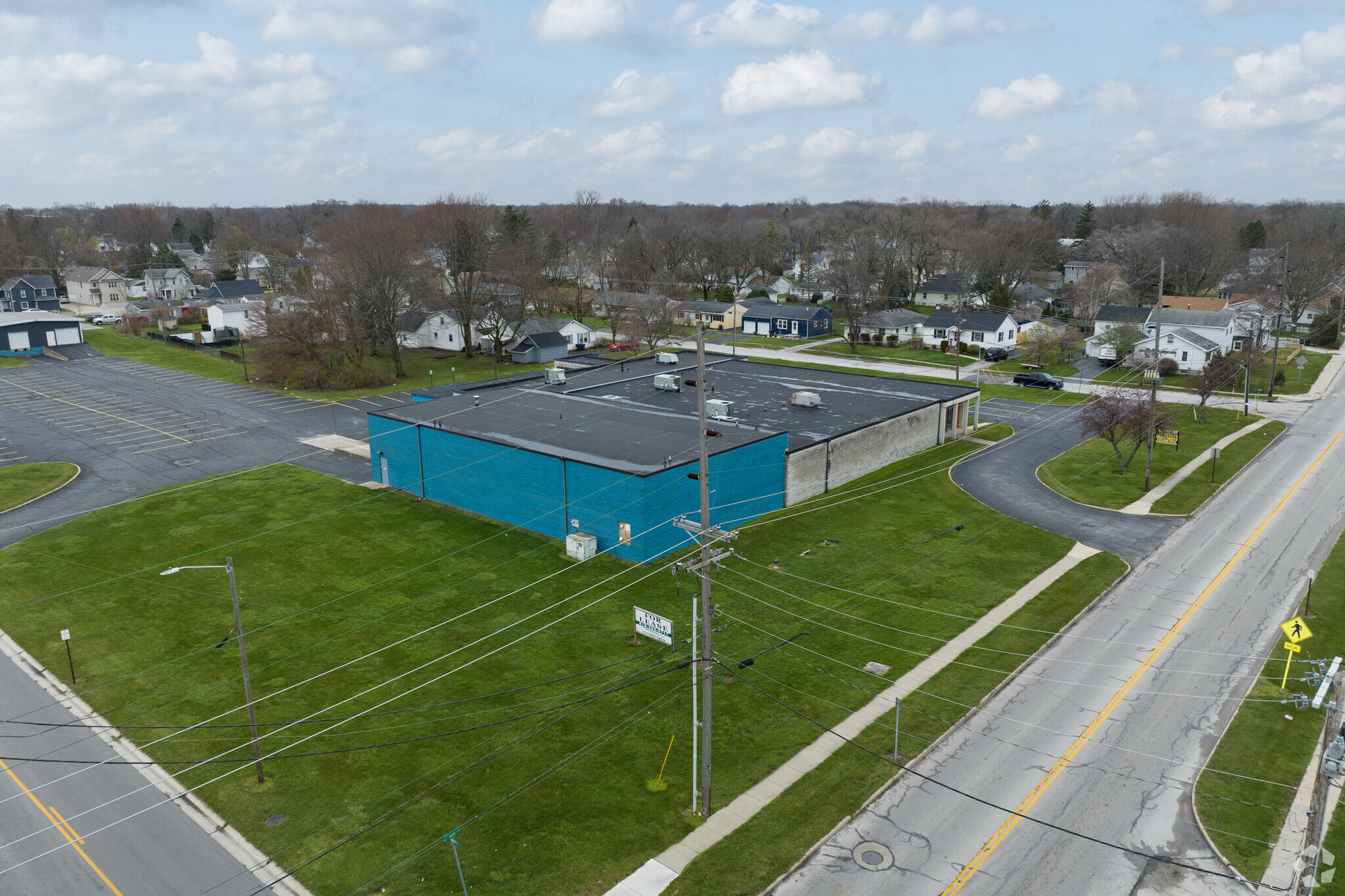 300 E Poe Rd, Bowling Green, OH for lease Building Photo- Image 1 of 6