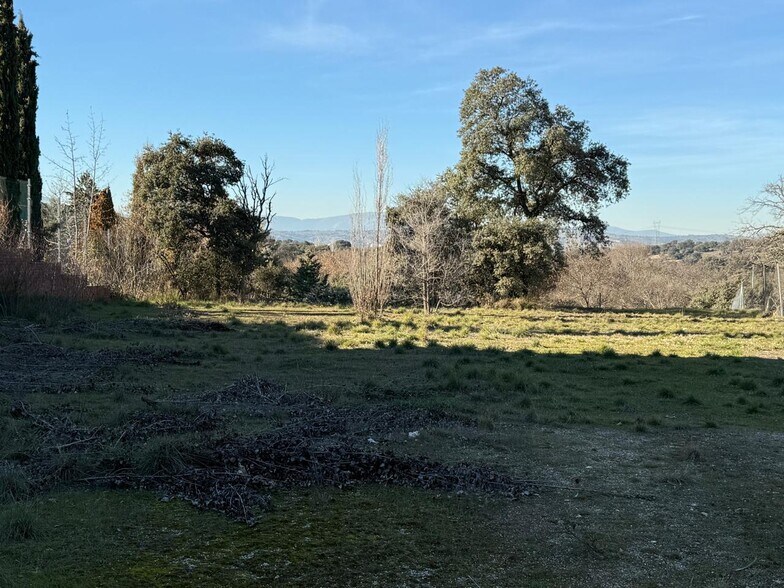 Calle Castillo de Játiva, 36B, Villanueva del Pardillo, Madrid à vendre - Photo du bâtiment - Image 3 de 7