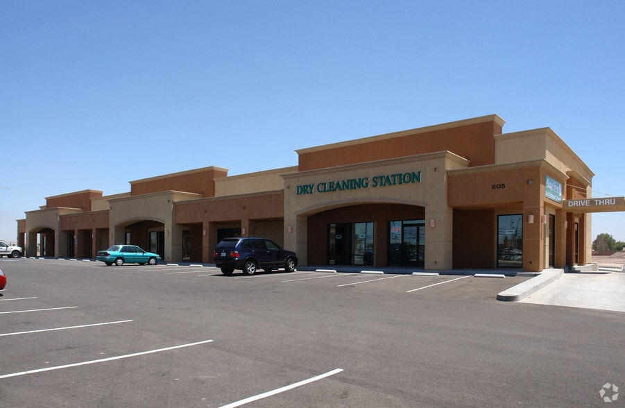 603 Wake Ave, El Centro, CA for lease - Primary Photo - Image 2 of 5