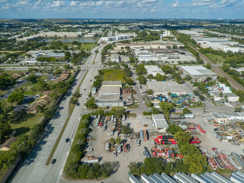 1360 NW 13th St, Pompano Beach, FL for sale - Building Photo - Image 3 of 5