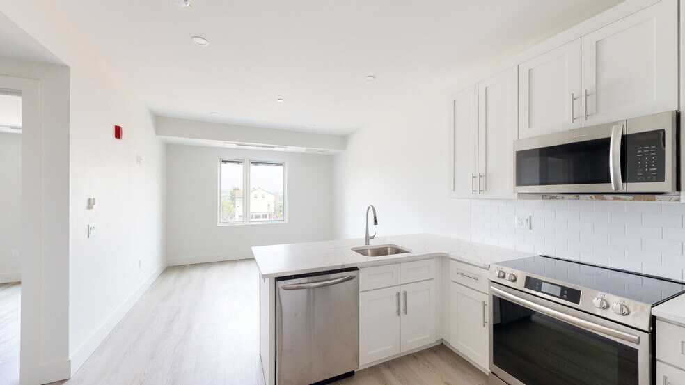 34 Knight St, Providence, RI à vendre - Numérisation 3D de Matterport - Image 3 de 39