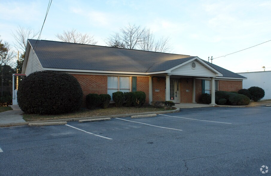 542 Parkwood Way, Jonesboro, GA à vendre - Photo du bâtiment - Image 2 de 4