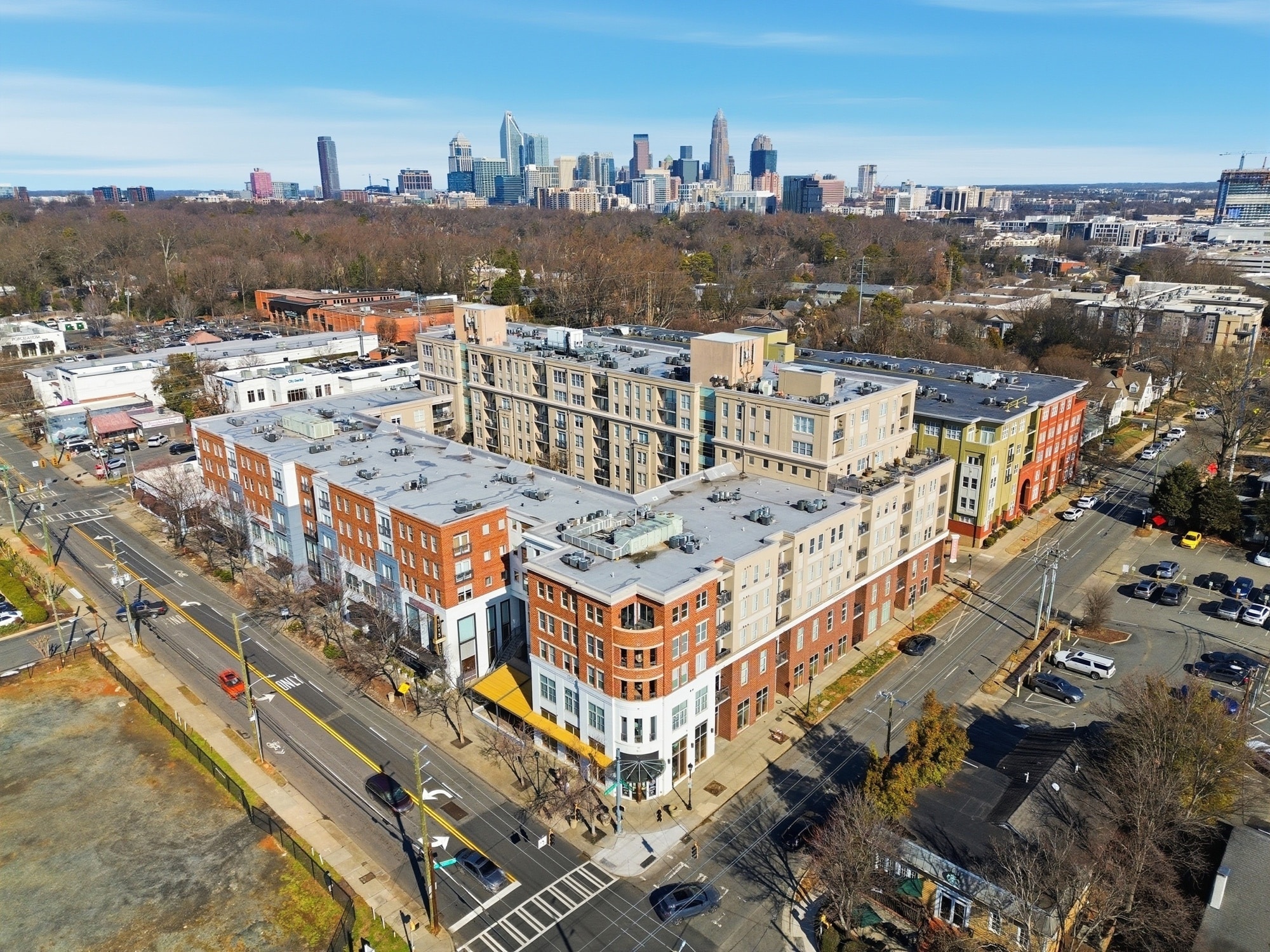 1315 East Blvd, Charlotte, NC à louer Photo intérieure- Image 1 de 3