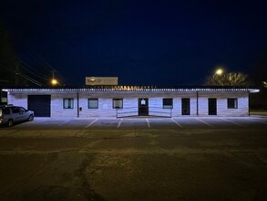 2225 Wabash Ave, Terre Haute, IN à louer Photo du bâtiment- Image 2 de 6