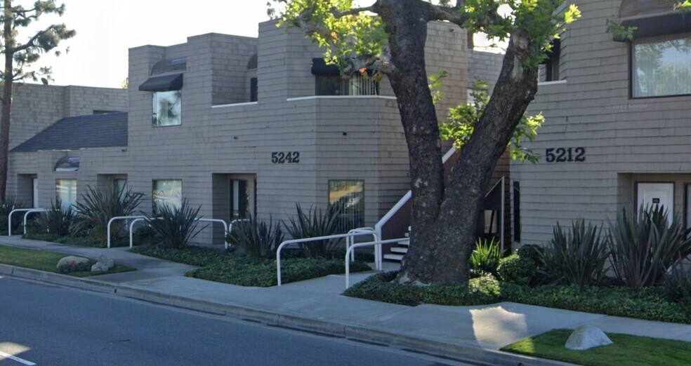 5152 Katella Ave, Los Alamitos, CA à louer - Photo du bâtiment - Image 3 de 6